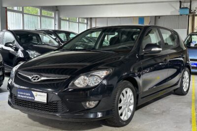 i30 1.4 Edition Plus*SHZ*MFL*PDC*ALU*50TKM