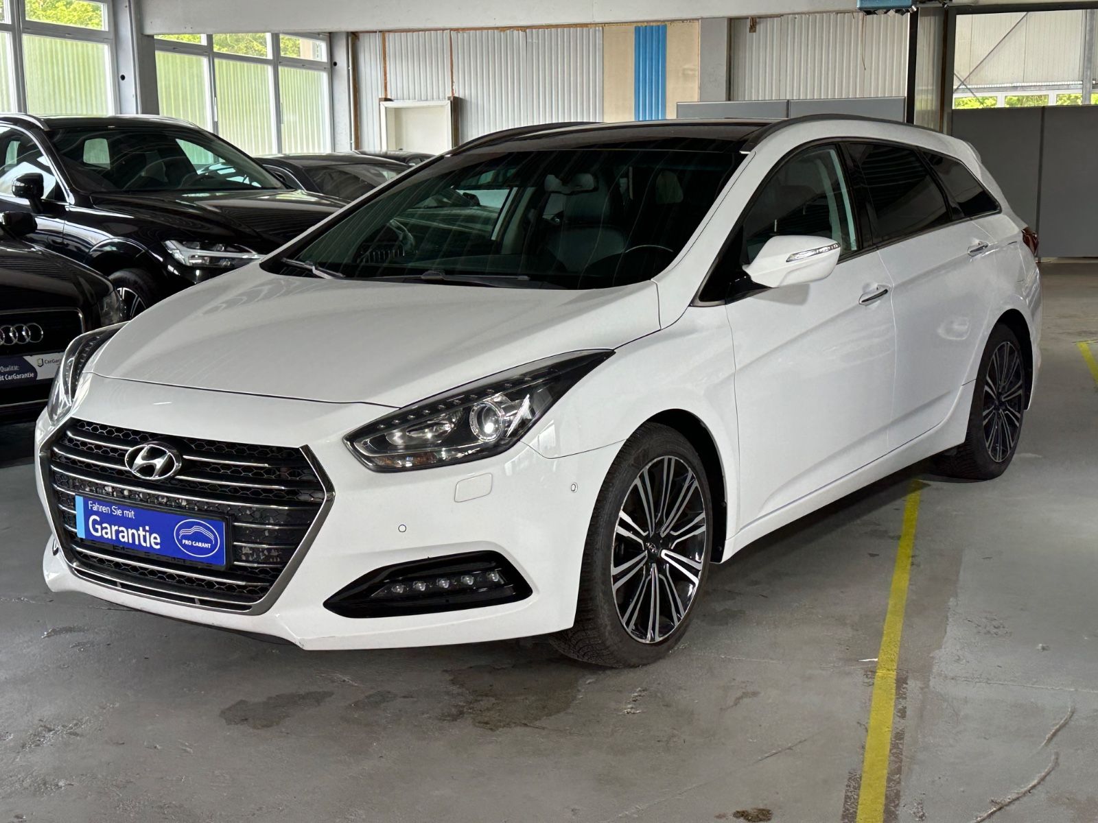 i40 Premium*Navi*Kamera*Heiz&KlimaSitze*ACC